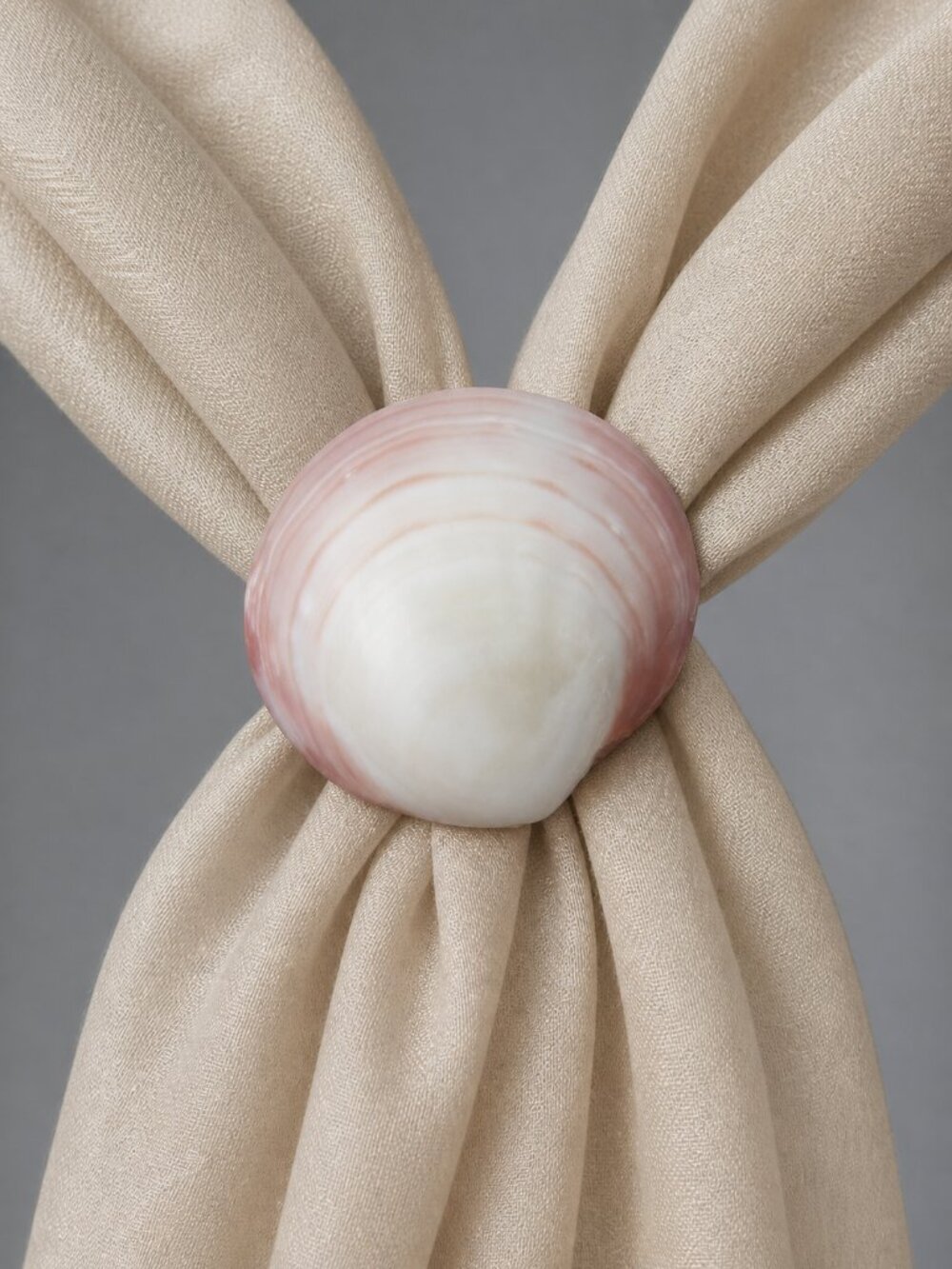 Vintage Shell Belt or Scarf Clip